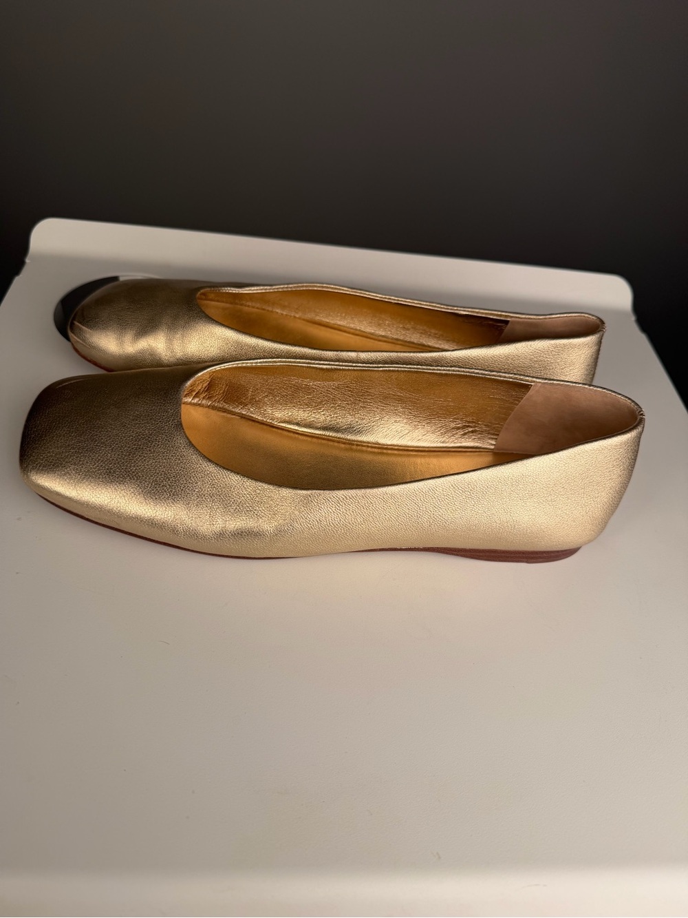 Vince Metallic Gold Leather Ballet Flats - Picture 4 of 6